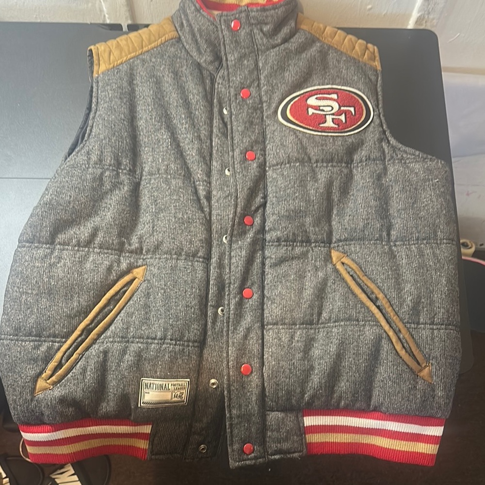 NFL Gray and Tan Quilted Vest with 49ers Logo